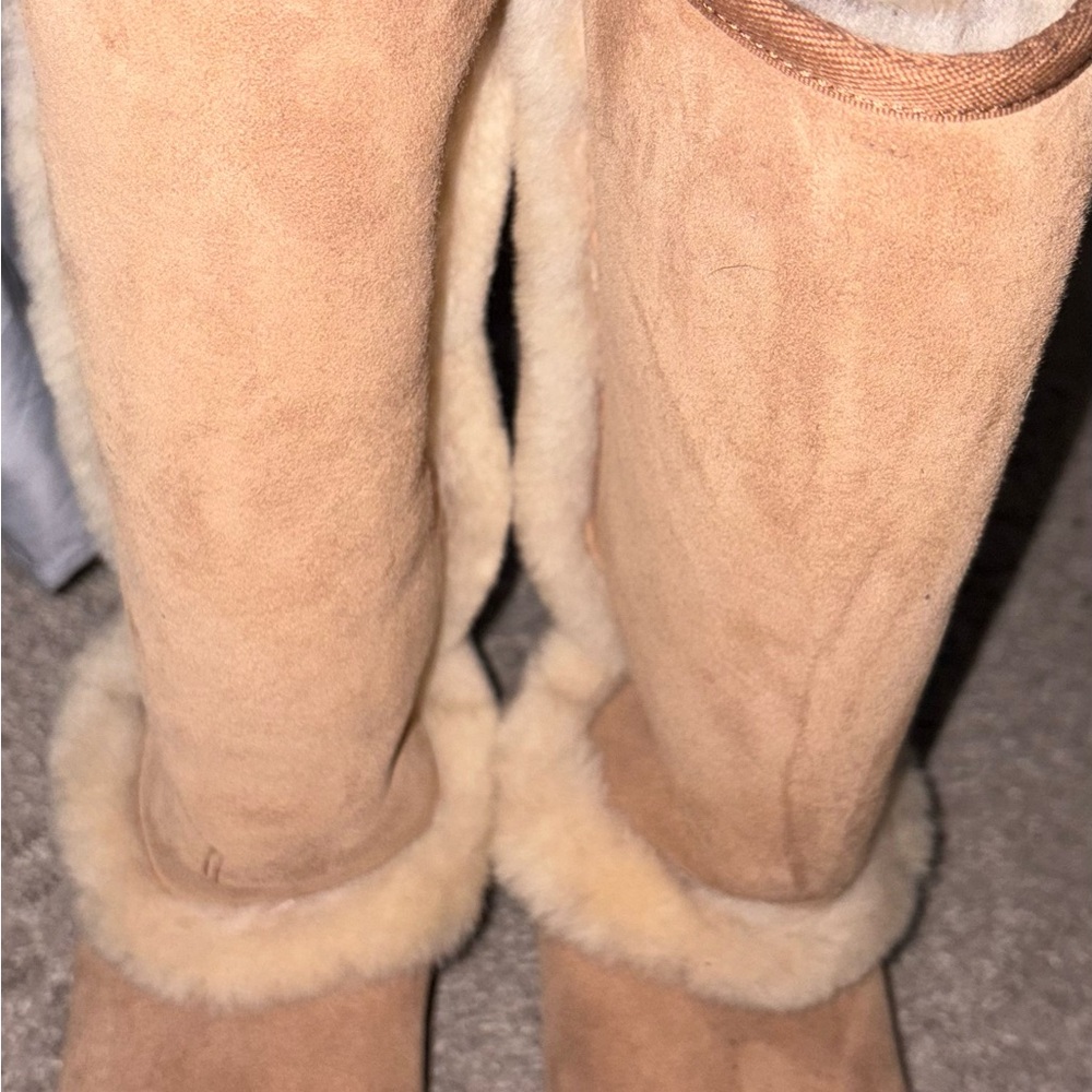 UGG Tall Sunburst